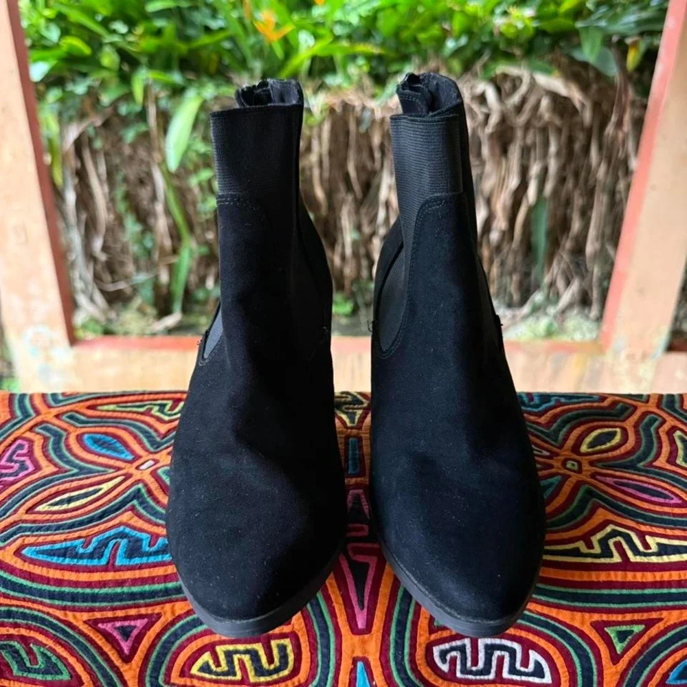3 FOR $15 DEAL / Attention Chelsie black ankle boots size 8 womens - PVBUNDLE‎